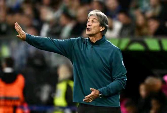 皇家贝蒂斯客场大捷，球队气势如虹