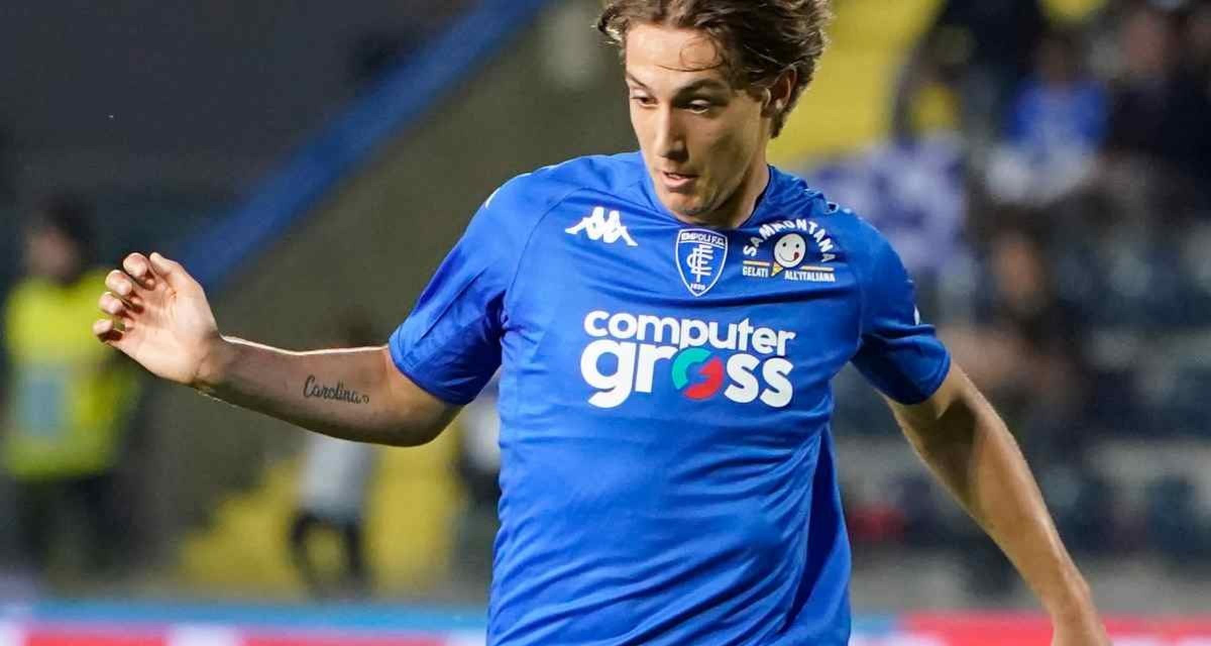 佛罗伦萨中场球员表现出色，获得国家队征召