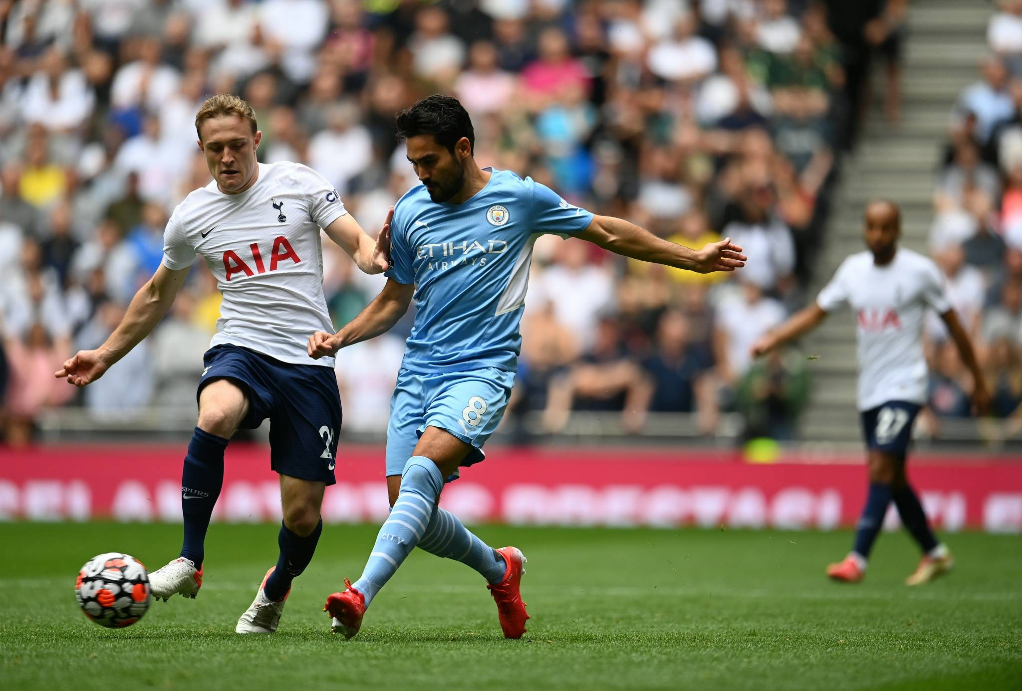 关于热刺主教练谈及战术调整，球队取得新突破的信息