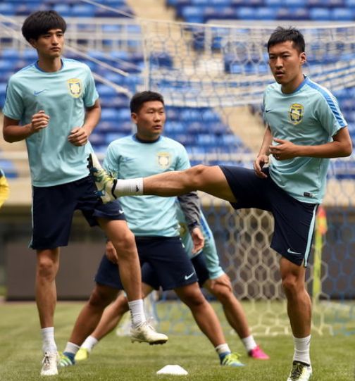 包含苏宁客场获胜，豪取三分！的词条